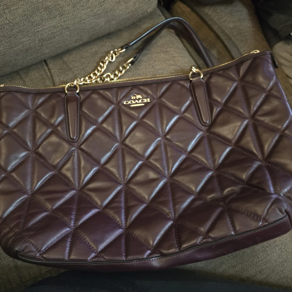 Coach Quilted Brown Shoulder Bag - Picture 3 of 6
